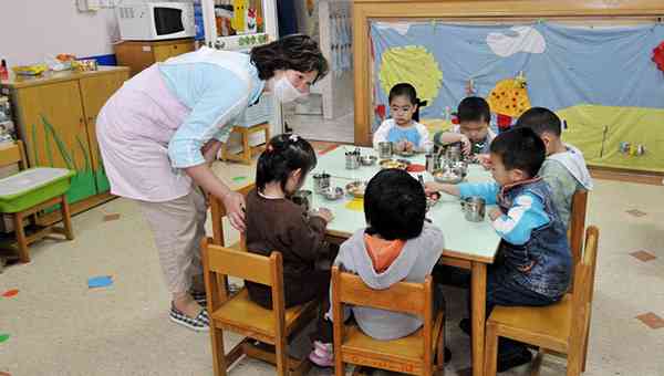 绍兴市桥区美术艺术培训：专业绍兴幼儿美术培训与教育服务