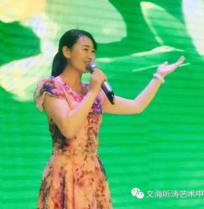 伤感文案朗诵：完整稿件与朗诵稿子集锦