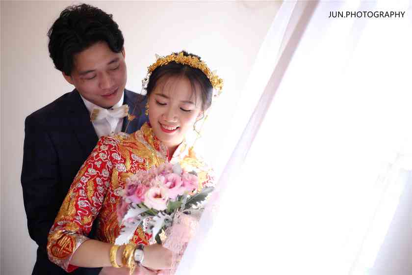 婚纱照拍摄幕后精彩瞬间与馨语录：全方位记录婚礼摄影花絮及浪漫配文