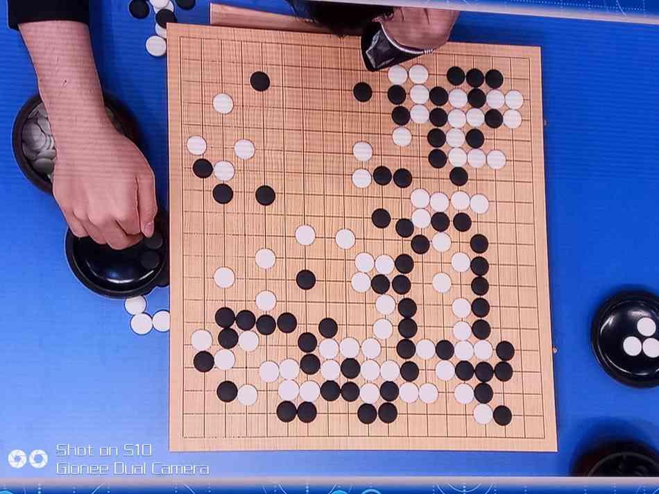 2021年洁围棋对局精选：全面解析棋局策略与经典对决