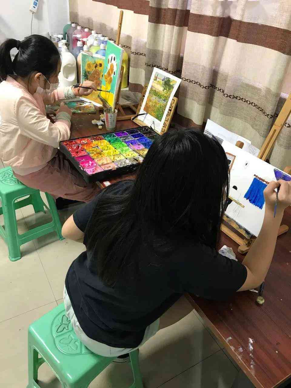 协助孩子完成绘画作业：步骤详解与成果展示