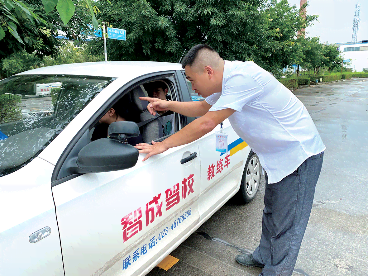 精选高品质学车教练：专业推荐，助您快速考取驾照