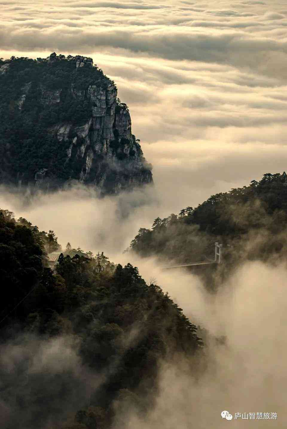 鸿AI撰写文案怎么做出来：打造美观高效的文案技巧