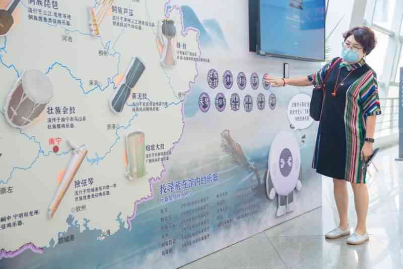 '融合族风情：打造独具特色的族朋友圈文案创意'