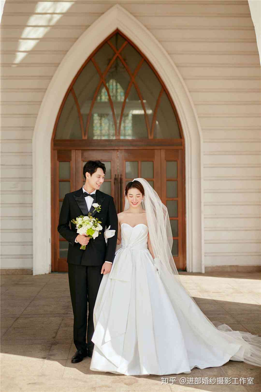 ai生成婚纱照发抖音文案