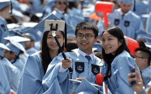 怎么查是不是留学生：如何验证国内外的留学生身份及证明方法