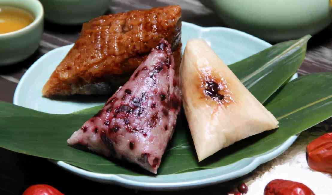 粽香四溢：手把手教你绘制端午佳节画粽子教程