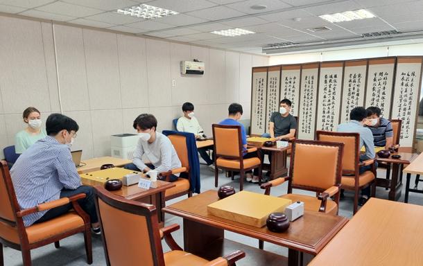 全方位AI比赛预测分析攻略：深入解读赛果、策略与数据，全面解答用户疑问