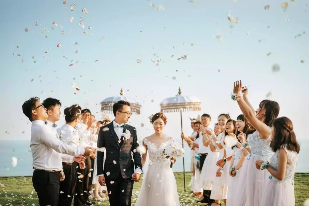 婚礼文案句子：精选美句与短句，打造难忘婚礼回忆