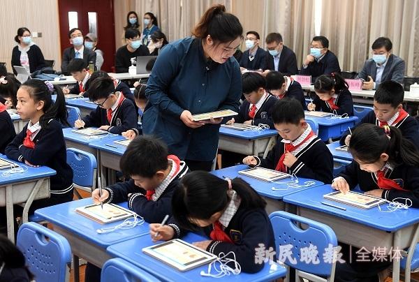 AI智能作业助手软件安装指南：涵盖主流平台与使用教程