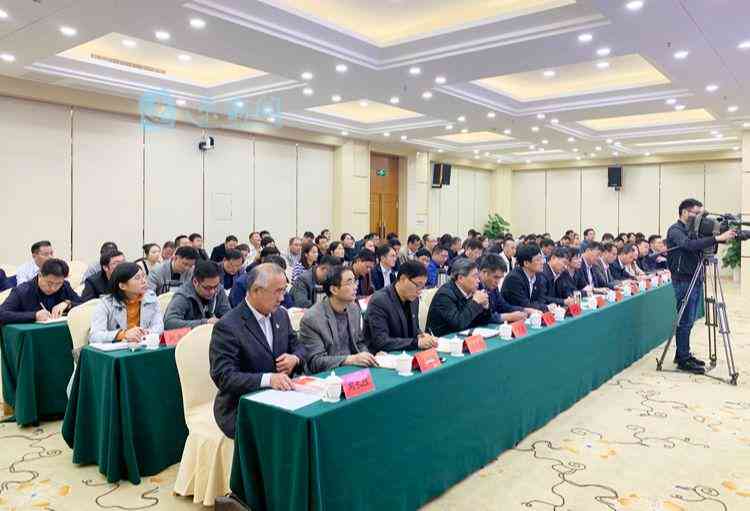 听课后发朋友圈感想文案：简短句子与说说分享