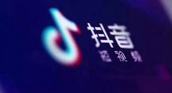 抖音创作助手：全方位AI配音与编辑技巧