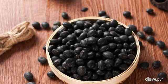 黑豆营养价值与功效：全方位解析黑豆广告词背后的健康益处