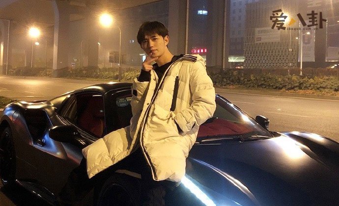 探索童锦程原名及其个人背景资料：揭秘真实身份与成长故事
