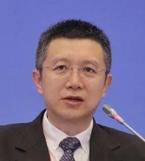 全面解析AI课程实践：项目案例、挑战与解决方案报告