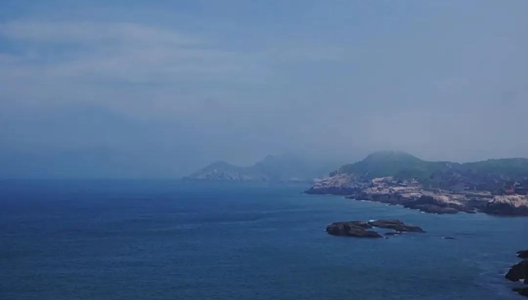 揭秘荧光海现象：探索其成因、寓意与文化意义