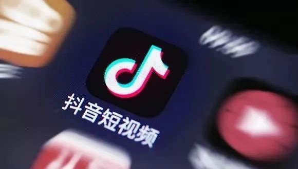 如何在抖音AI创作模式中设置和优化视频封面？全面指南