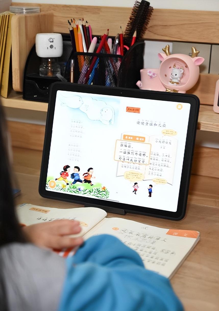 AI辅助创作行业发展前景分析：未来趋势与机遇探索