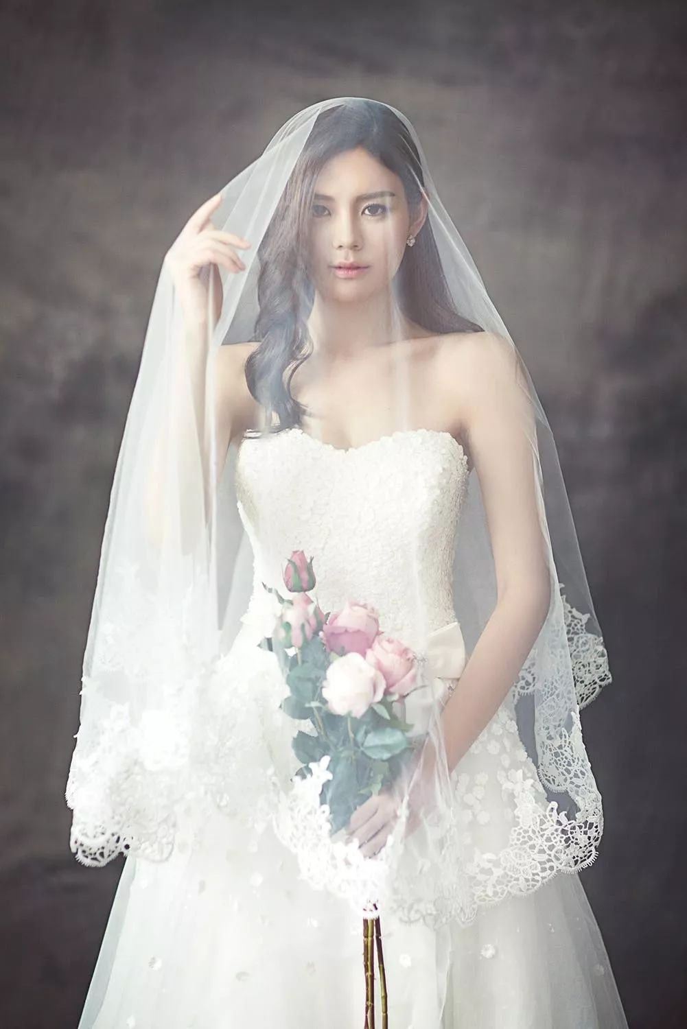 婚纱照片生成器：缔造浪漫瞬间，展现独特风采 nn不过，缁撳